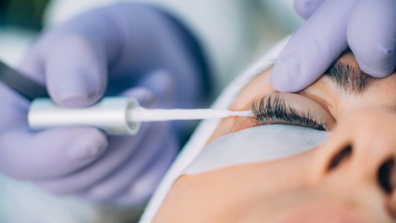 Lash lifting